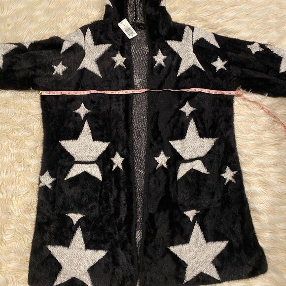 Torrid Hooded fuzzy Star Cardigan Black & White, Pockets, Stretch size 3… - Picture 15 of 16